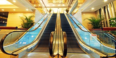 世界上三个知名电梯品牌分别有哪些？使用乘客电梯有什么事项需注意？